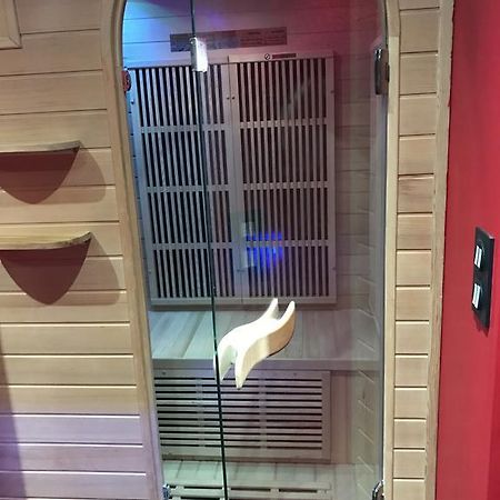 Le Cabaret Vip Spa Lyon Kültér fotó