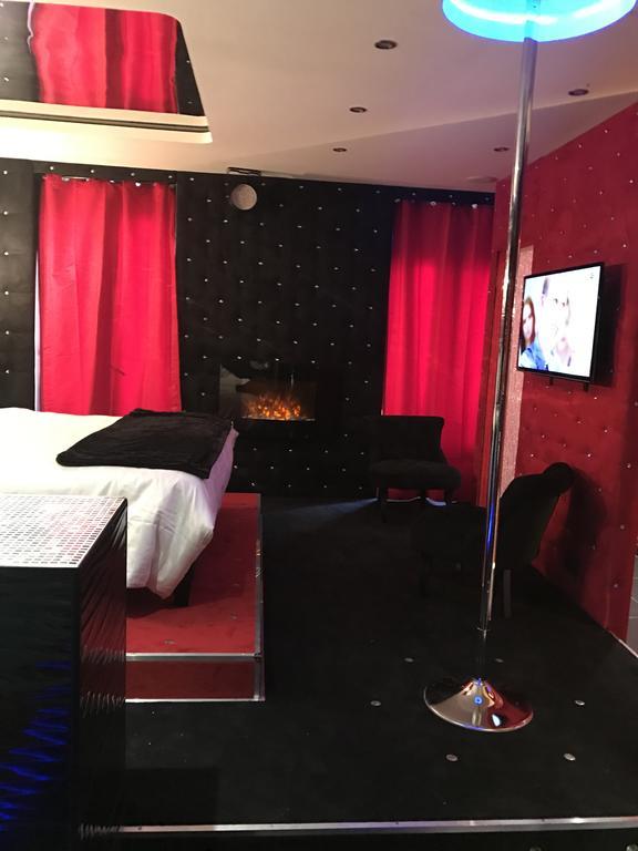 Le Cabaret Vip Spa Lyon Kültér fotó